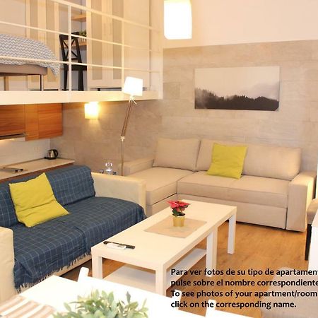 Apartamentos Clavero Málaga Dış mekan fotoğraf