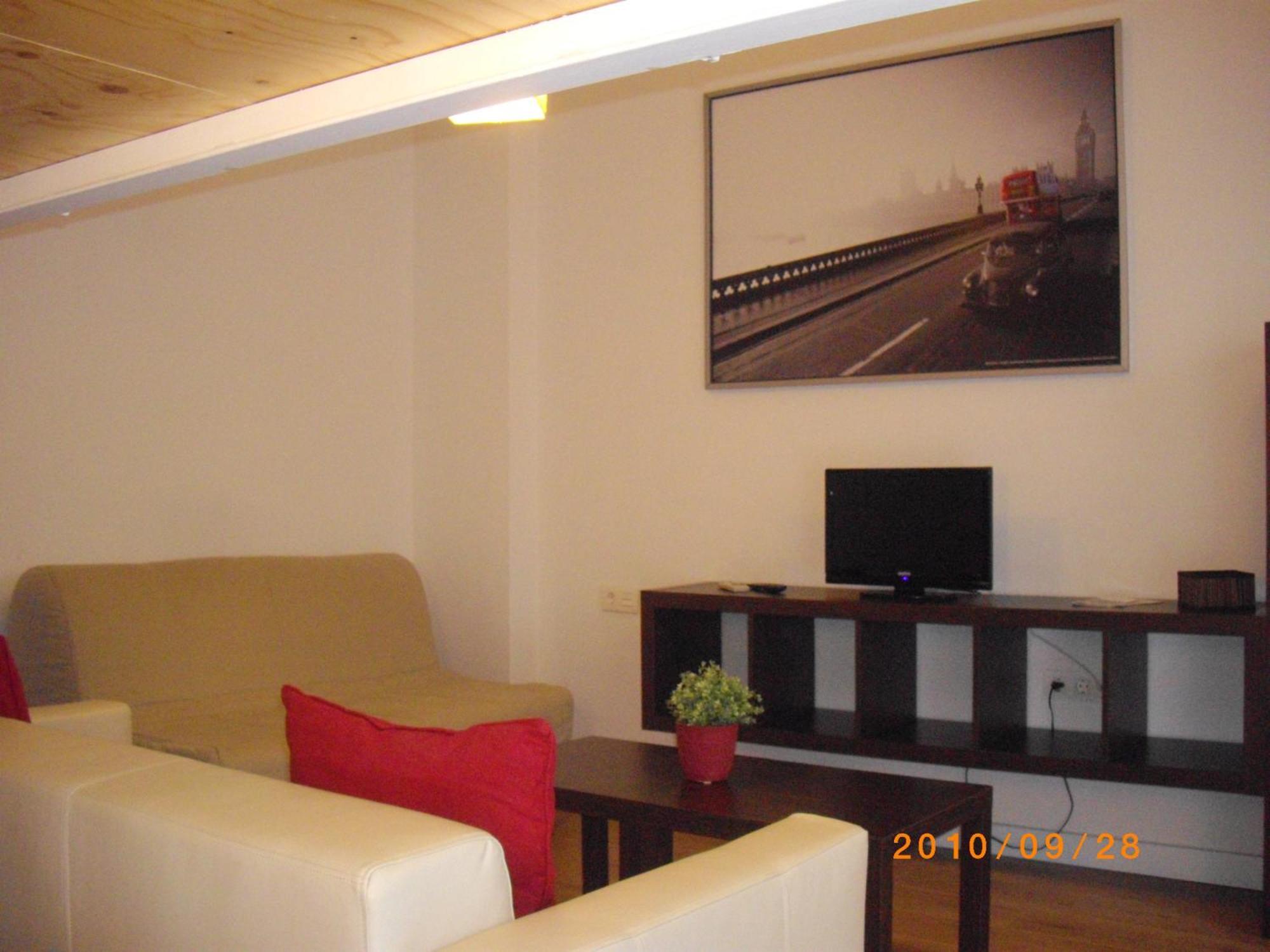 Apartamentos Clavero Málaga Oda fotoğraf