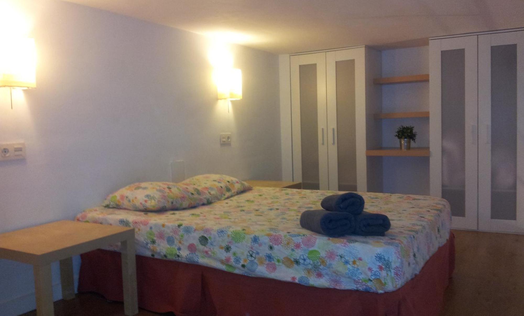 Apartamentos Clavero Málaga Oda fotoğraf