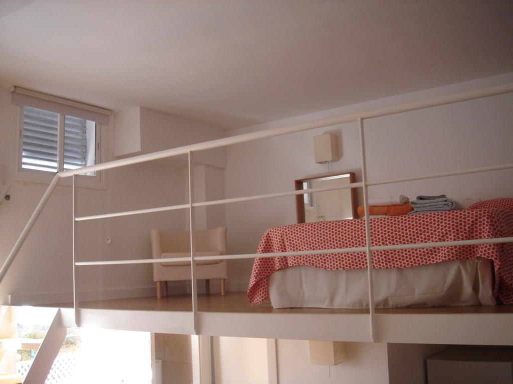 Apartamentos Clavero Málaga Oda fotoğraf