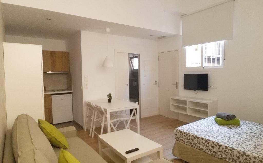 Apartamentos Clavero Málaga Dış mekan fotoğraf