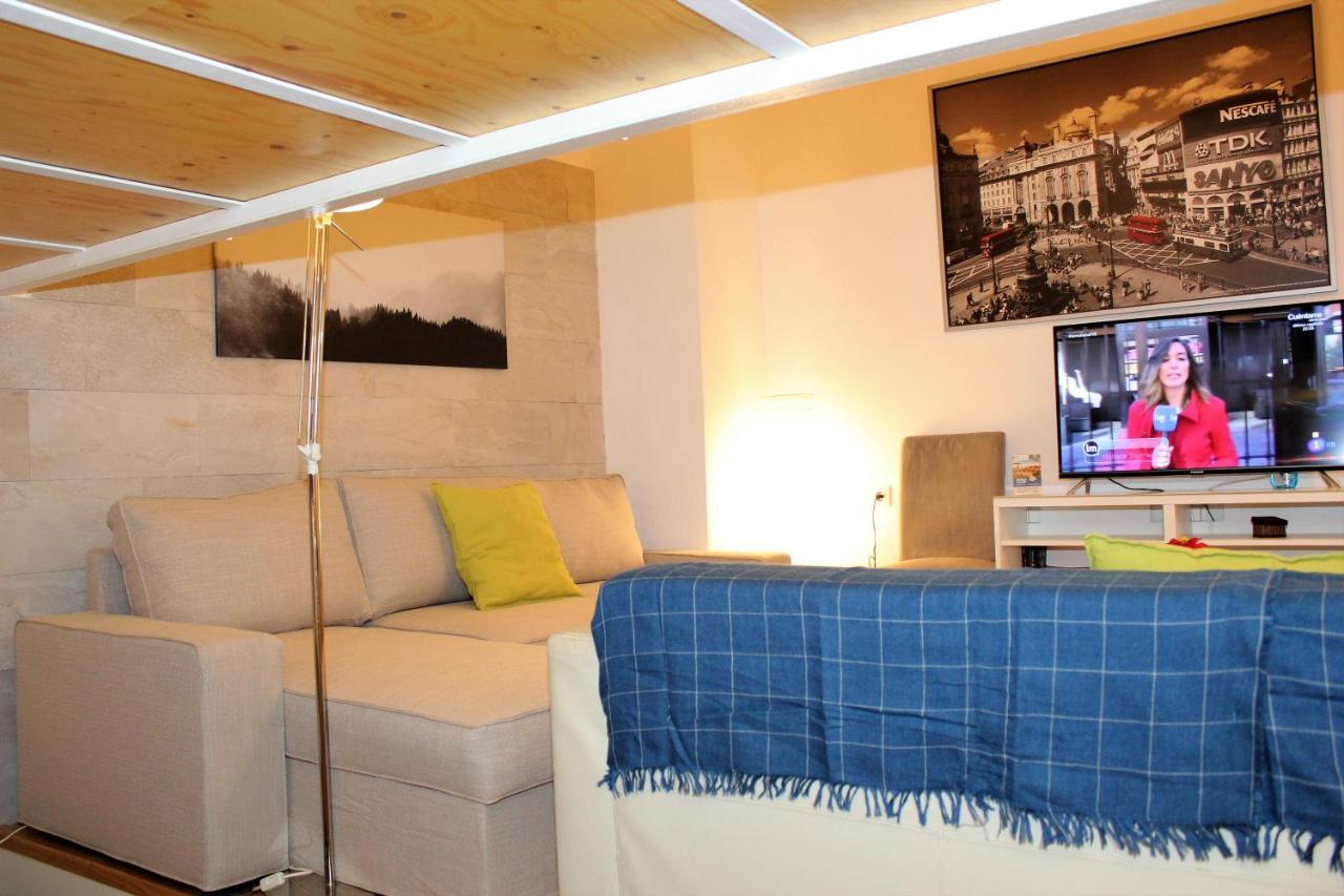 Apartamentos Clavero Málaga Dış mekan fotoğraf