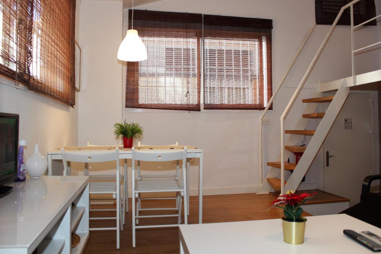 Apartamentos Clavero Málaga Dış mekan fotoğraf