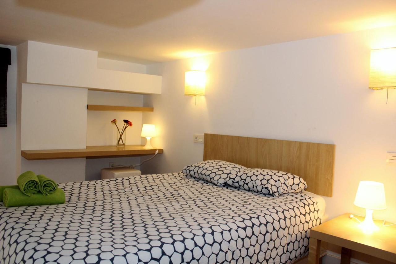 Apartamentos Clavero Málaga Dış mekan fotoğraf
