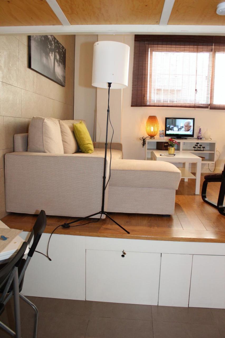 Apartamentos Clavero Málaga Dış mekan fotoğraf