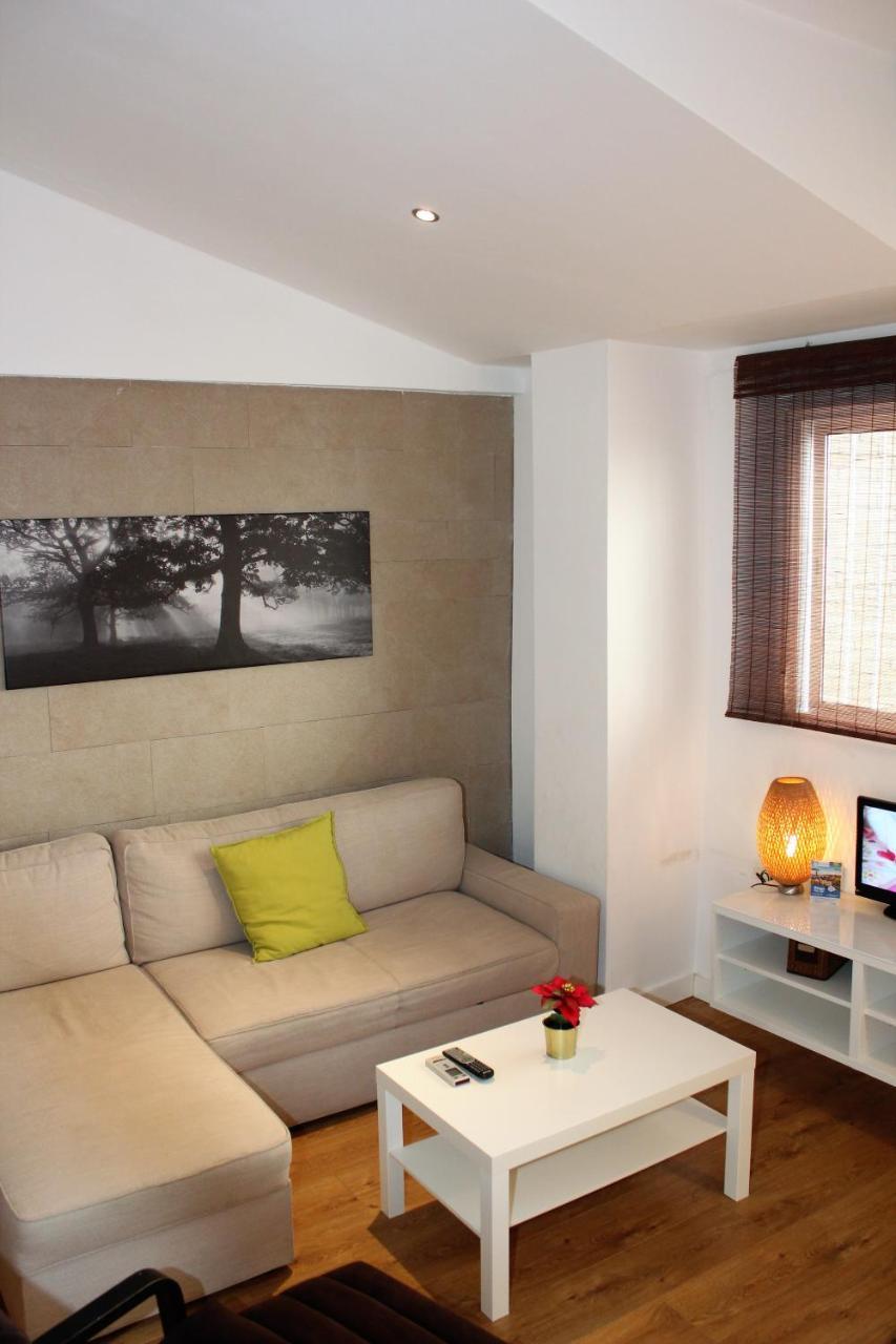Apartamentos Clavero Málaga Dış mekan fotoğraf